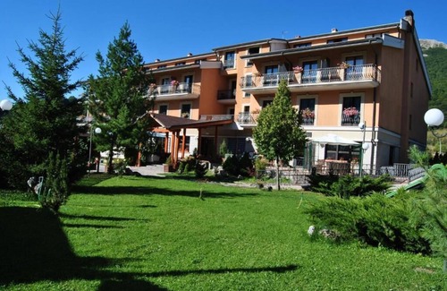 Rocca di Mezzo Hotel | ALBA SPORTING HOTEL