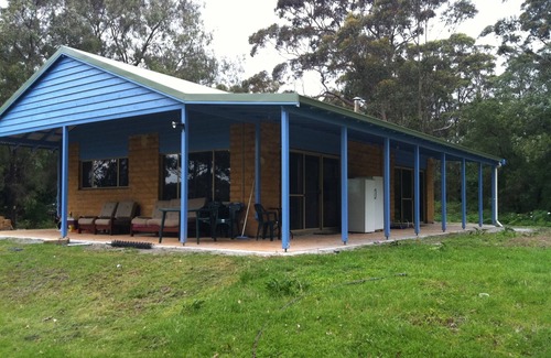Elleker House | Albany area -Cosy retreat nestled amongst Karri trees