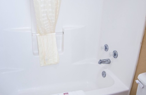 Albany Hotel | Albany Inn & RV Campground