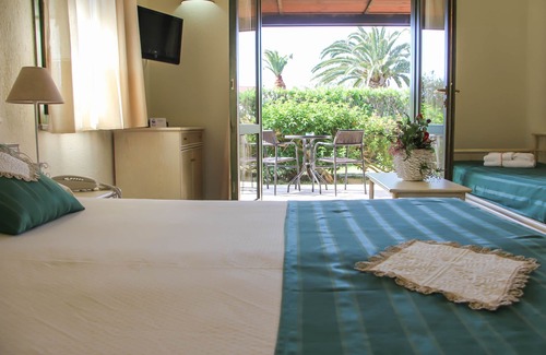Costa Rei Hotel | Albaruja Hotel