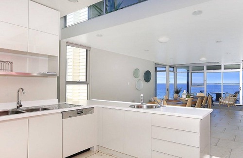 Culburra Beach House | Albatross — a high set to ensure a perfect view