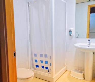 Sant Joan de Les Abadesses Hostel | Alberg Sant Joan de les Abadesses Xanascat