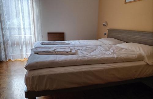 Canal San Bovo Hotel | ALBERGO AL LAGO