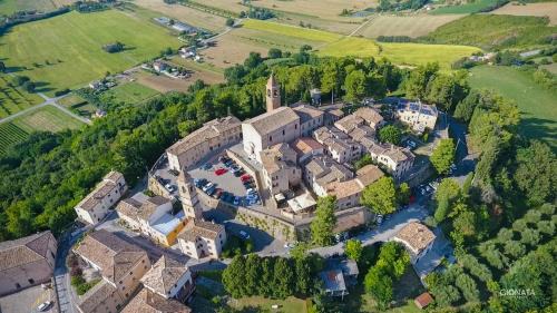 Montemaggiore al Metauro Hotel | Albergo Diffuso Borgo Montemaggiore