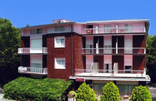 Bagni di Tabiano Hotel | Albergo Moderna