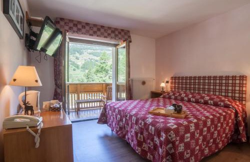 Antagnod Hotel | Albergo Punta Zerbion