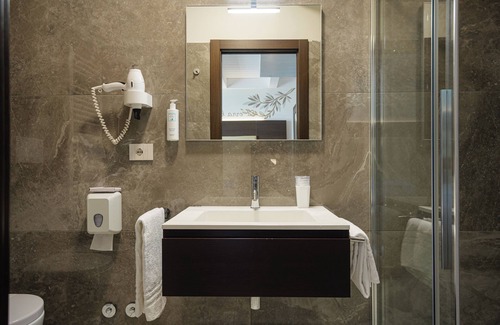 Recanati Hotel | Albergo Ristorante Pizzeria Tonino