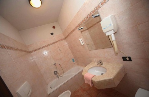 Albino Hotel | Albergo Valle d'Oro