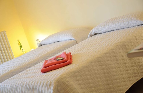 Chiaramonte Gulfi Hotel | Albergo villa nobile