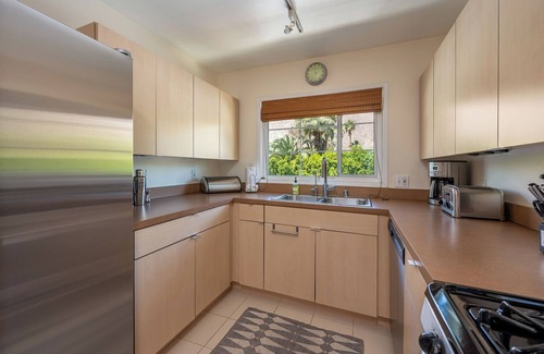 Old Las Palmas Condo | Albert Frey's Villa Hermosa
