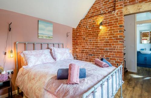 Diss House | Alberts Dairy