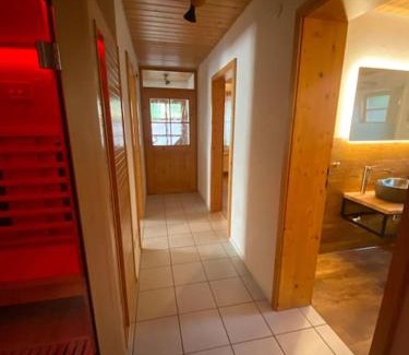 Hohenstein Apartment | AlbPanorama Fewo mit Infrarotsauna und Gartenblick