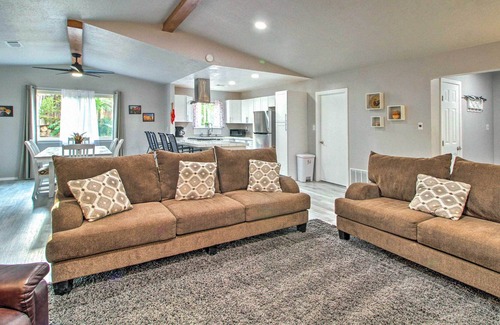 Paradise Hills Civic House | Albuquerque Home: Close to Hiking & Old Town!
