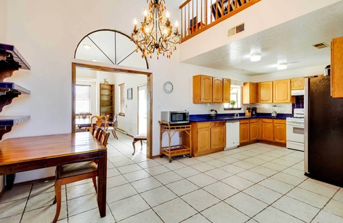Paradise Hills Civic Cottage | Albuquerque Home w/Spacious Yard & Fire Pit!