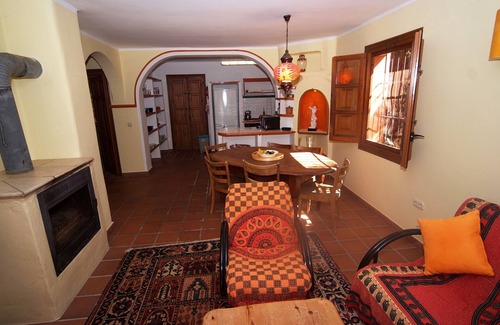 Orgiva House | Alcazaba - self-catering house with 2 double bedrooms, shower room and terrace