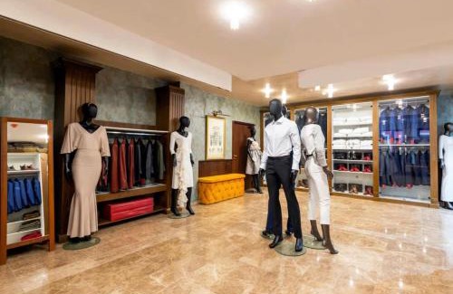 Parvenets Hotel | Alchemist Residence Von Goldenburg