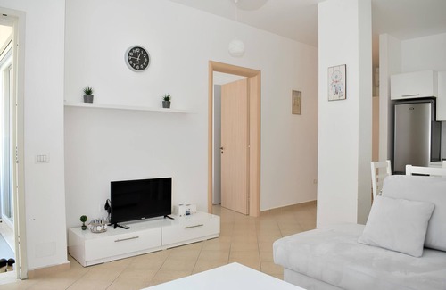 Ishem Apartment | ALD126 - Isai