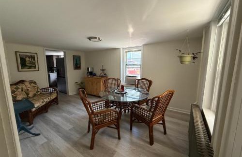 Mount Rainier House | Alegrya-1