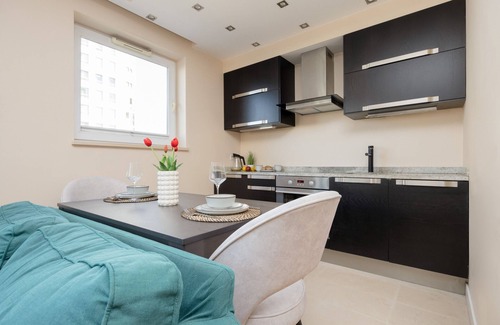 Ursynow Apartment | Aleja Komisji Edukacji Narodowej | Warsaw | Metro Stokłosy | For 4 | Balcony | One Bedroom
