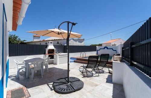 Estremoz House | Alentejo Poolside By Gt House