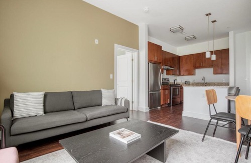 Cambridge Apartment | Alewife 2br w gym wd nr shopping T BOS-933