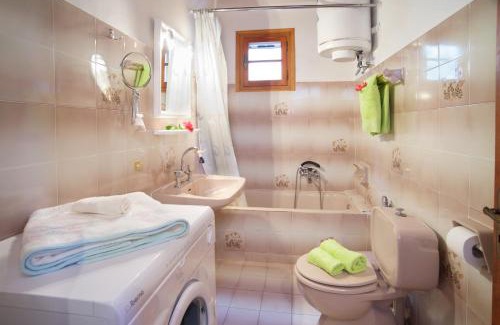 Matsoukata House | ALEX & ADA'S DREAM HOUSE IN FISCARDO