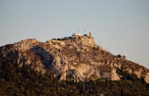 New Kypseli Apartment | Alex Suites Lycabettus Veiw with Outdoor Jacuzzi