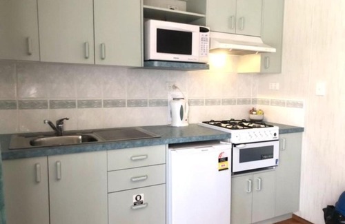 Alexandra House | Alexandra Parklife Studio 4