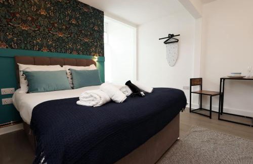 Gorseinon Apartment | Alexandra Studio