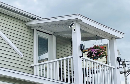 Alexandria Bay Cottage | Alexandria Bay, 1000 Islands Waterfront Cottage For Rent directly on the water,