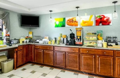 Groveton House | ALEXANDRIA! Come one, come all. Recharge, Enjoy 11
