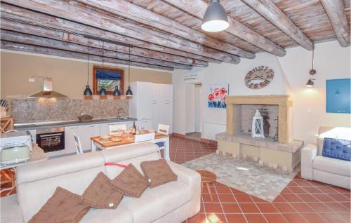 Castellaro Lagusello House | Alexandria