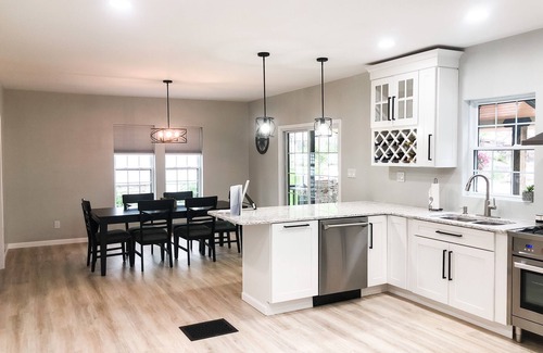 Alexandria Bay House | Alexbay Retreat within a short walk to all the downtown attractions