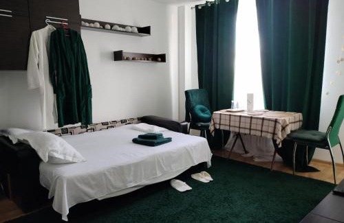 Craiova Apartment | AlexHouseTheater