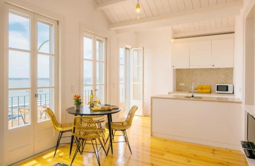 Se Apartment | Alfama Terrace River View by LovelyStay