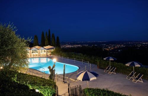 Margine Coperta-Traversagna Villa | Alfresco luxury Villa with Heated pool