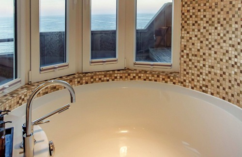 Benagil Villa | Algarve Villa with Iconic Benagil Views and Private Pool