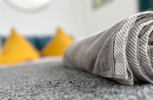 Dobree-Bon Port Apartment | Alger Lodge