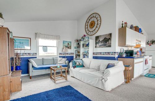Algoma House | Algoma Vacation Rental with Fire Pit and Lake Views!