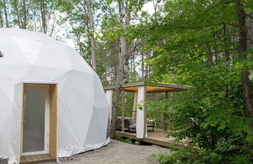South Algonquin Cabin | Algonquin's Edge Resort | Dome 1
