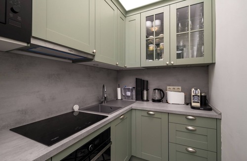Nepszinhaz negyed Apartment | Alice Apartment- 2 bedroom apartment with AC in Budapest