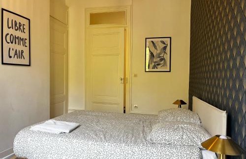 Vaise Apartment | Alicia - appartement 6 personnes - check in h24 - wifi