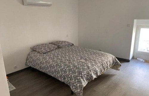 Civray House | Alida