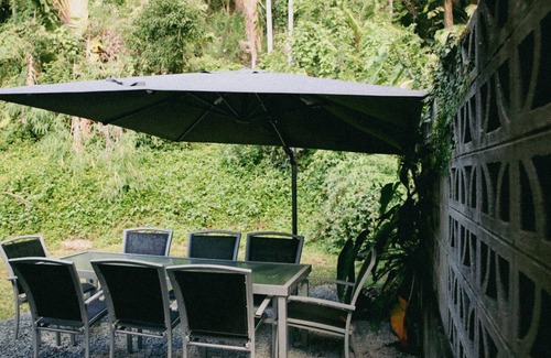 Currumbin House | Alinas Currumbin Beach House-2 minutes to the beach