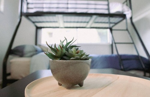Currumbin House | Alinas Currumbin Beach House-2 minutes to the beach