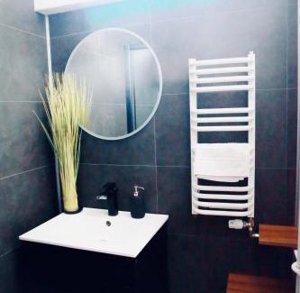 Thonon-les-Bains Apartment | Alison's Suite