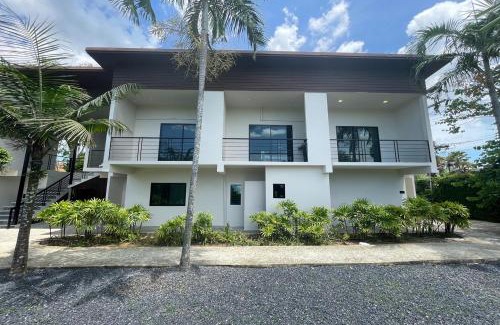 Bang Tao Apartment | Alisse Stay Phuket Layan