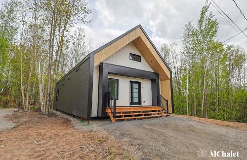 Pont-Rouge Ski Chalet | Alize Cozy Nature Escape with Spa Domaine Grand Portneuf
