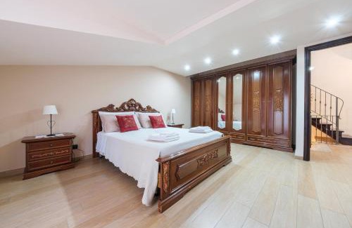 Francavilla di Sicilia Apartment | Alkantara Holiday Home
