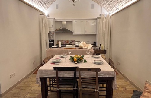 Vasto Apartment | All'Antica Taverna - One Bedroom Apartment, Sleeps 3